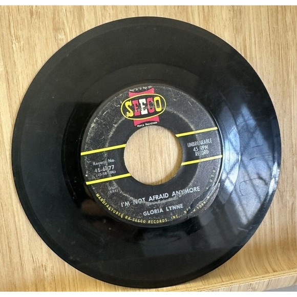 GLORIA LYNNE: I'M NOT AFRAID ANYMORE / IS THERE SOMEONE FOR ME, 45 RPM Single 7” - Picture 1 of 12